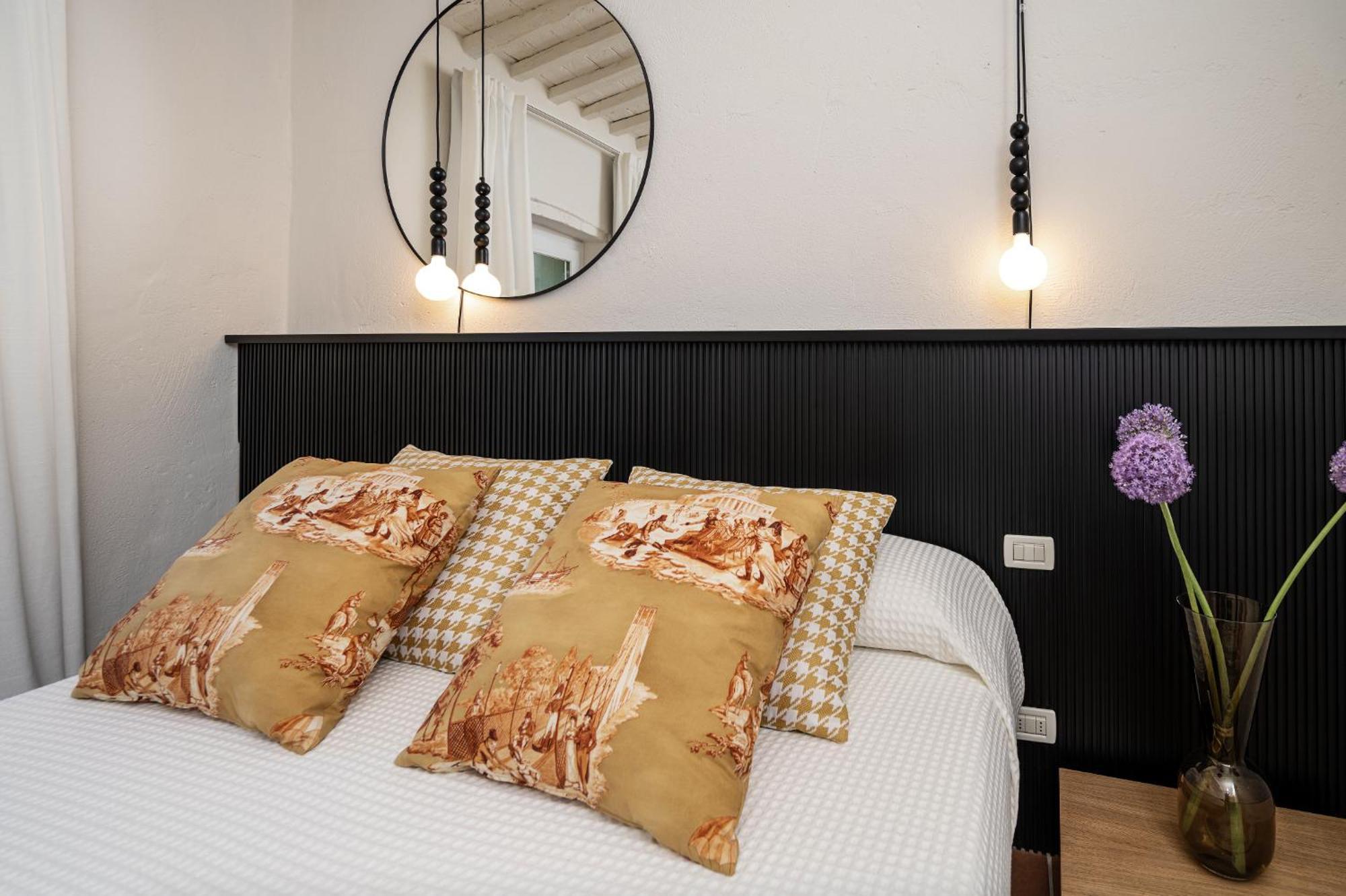Scarlea Rooms Cecina  Esterno foto