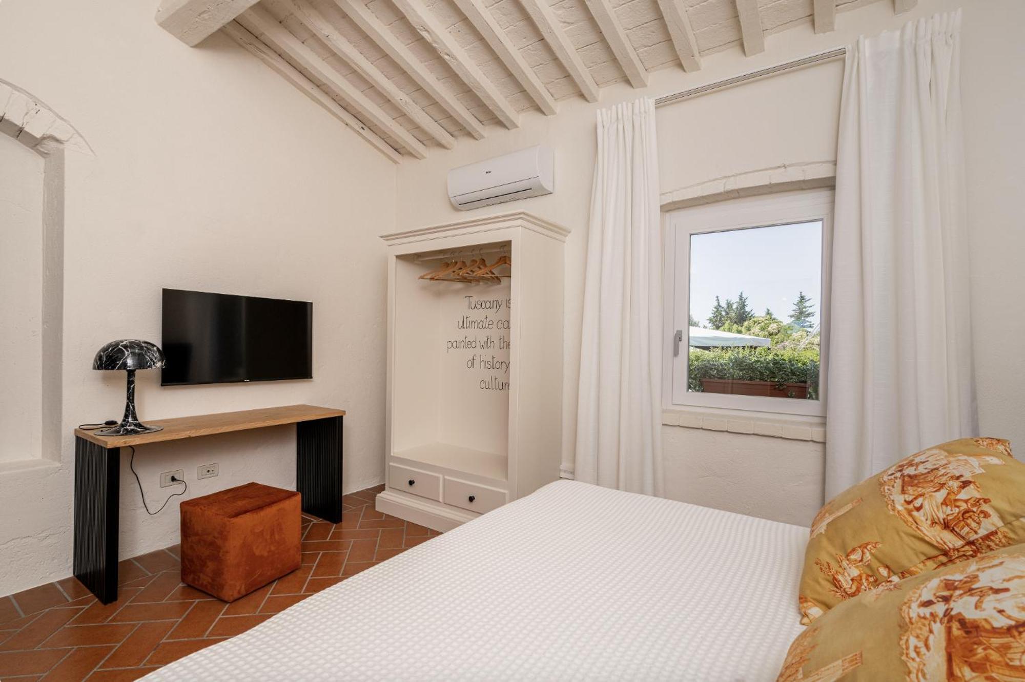 Scarlea Rooms Cecina  Esterno foto
